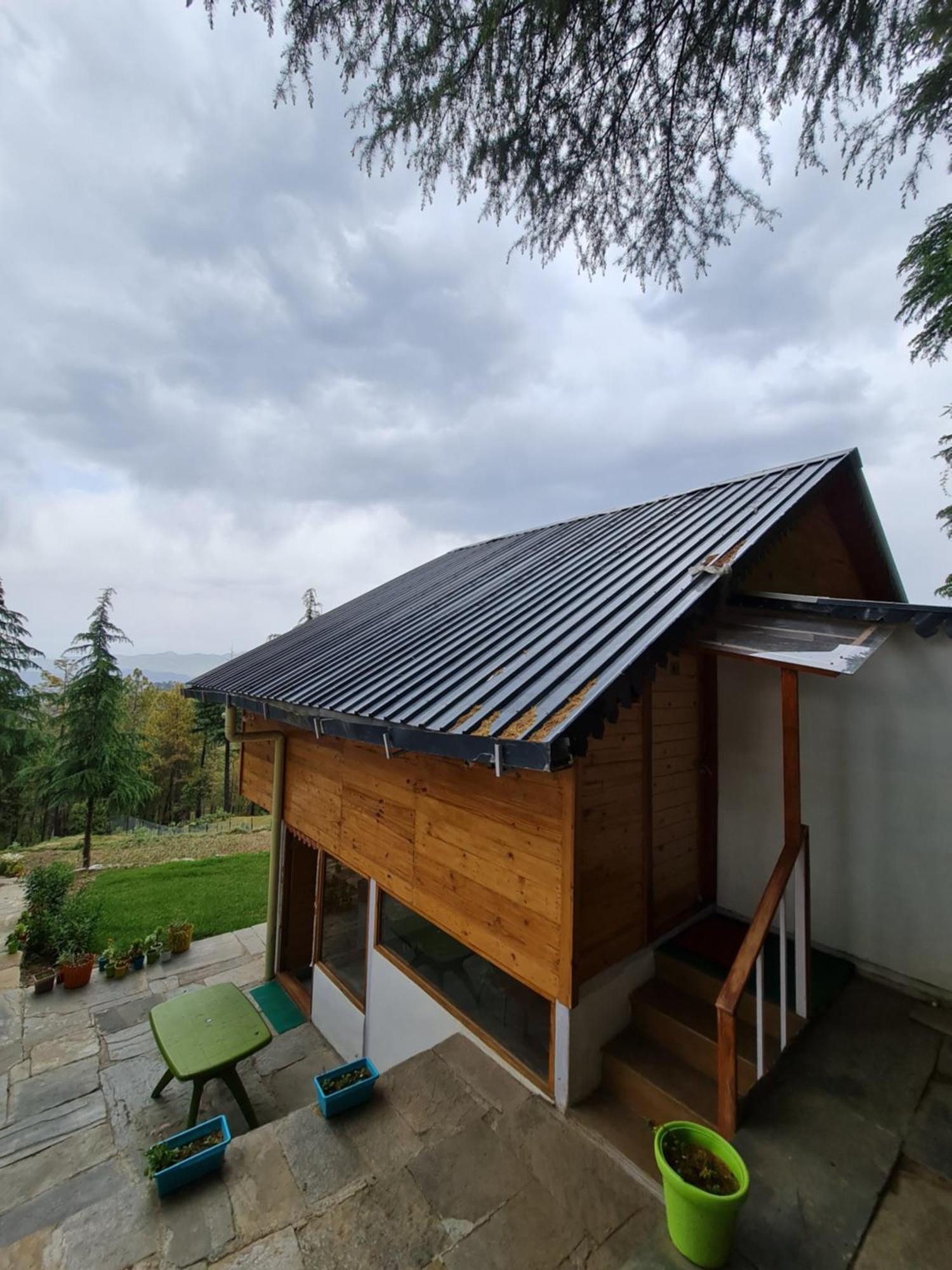 The Roots Homestay Алмора Экстерьер фото