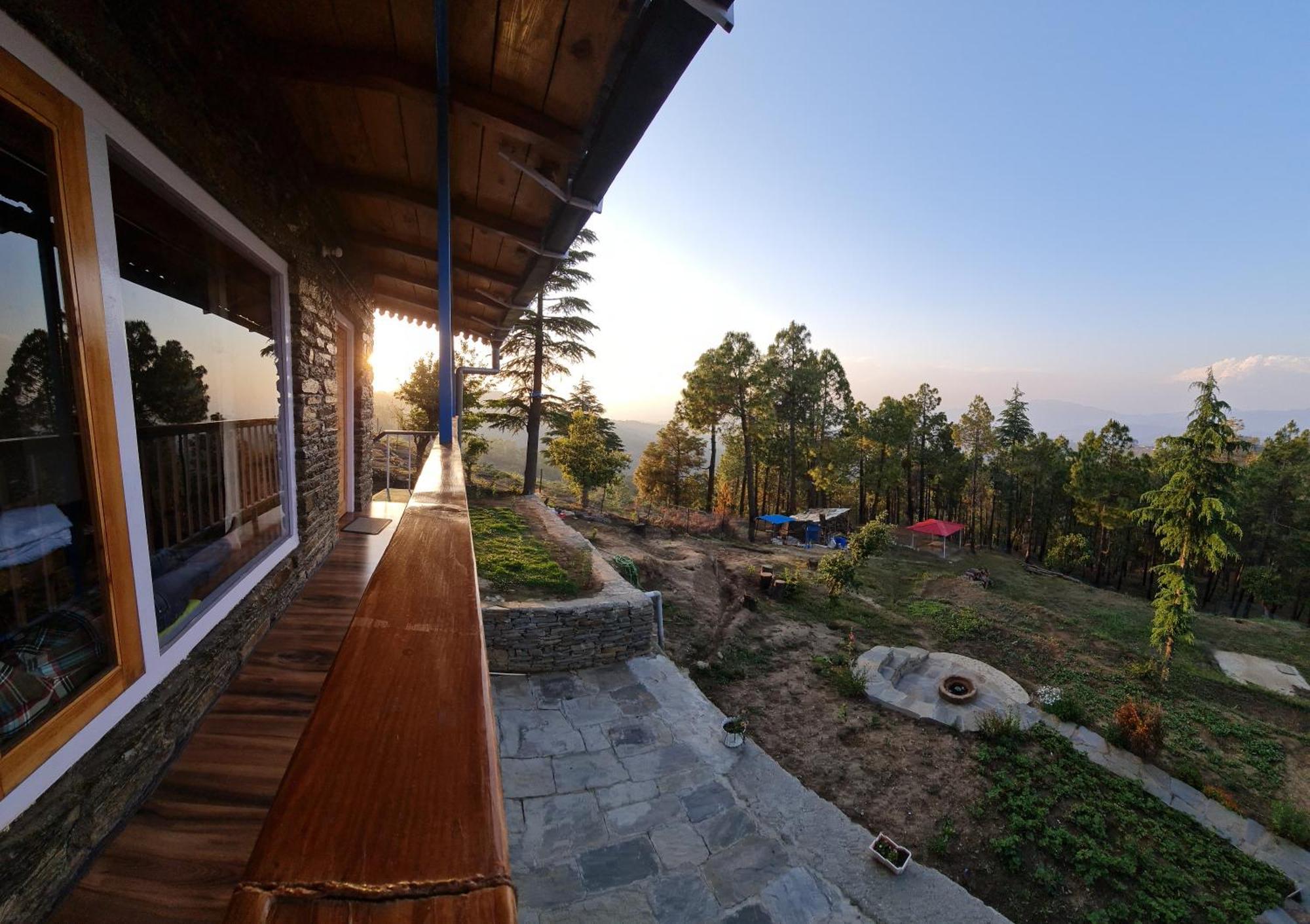 The Roots Homestay Алмора Экстерьер фото